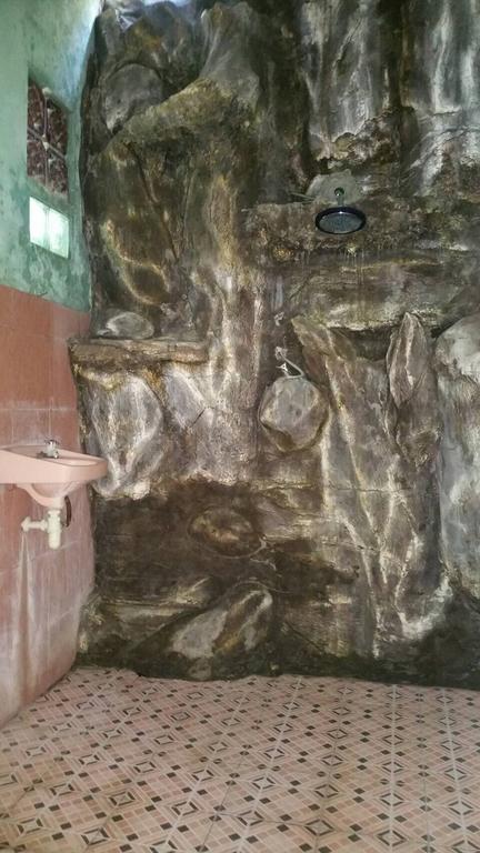 Ray homestay Batununggul Luaran gambar